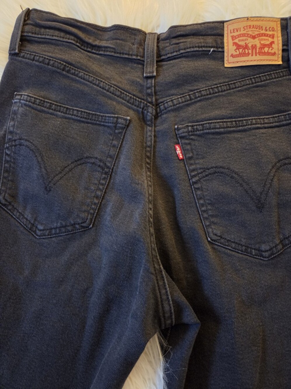 Levi's Dark Charcoal Button Fly Ribcage Straight Leg Jeans - Picture 4 of 6